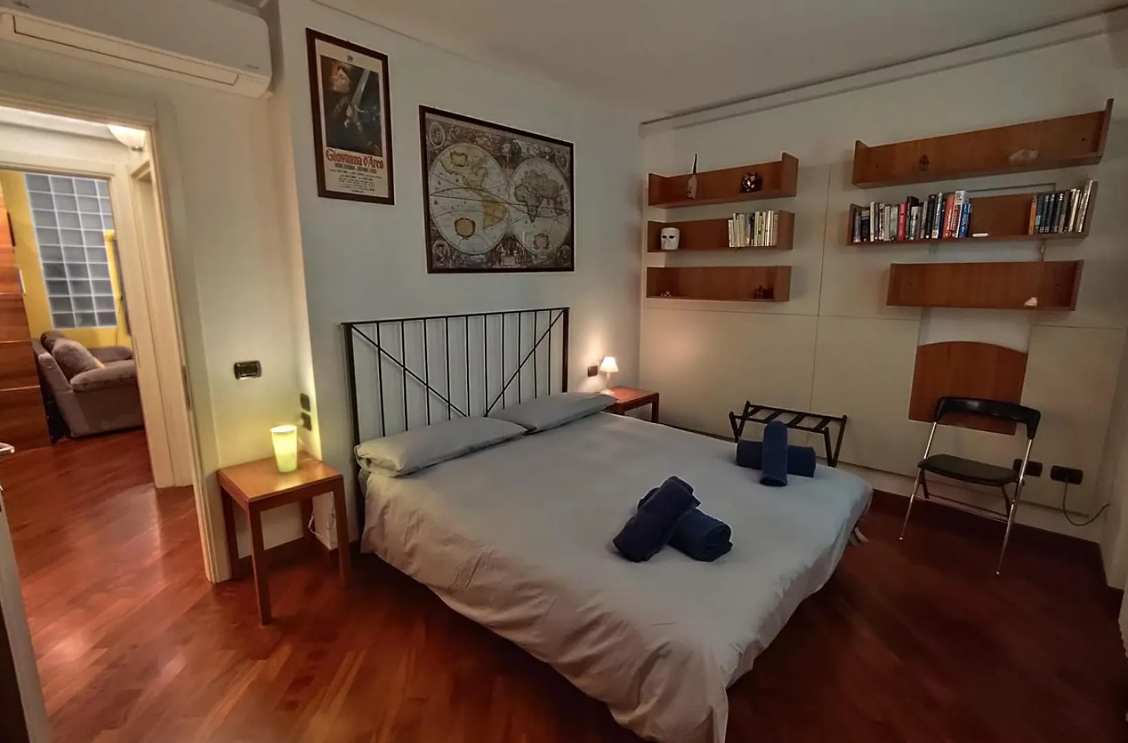 Ferienwohnung The Book Nook Mailand